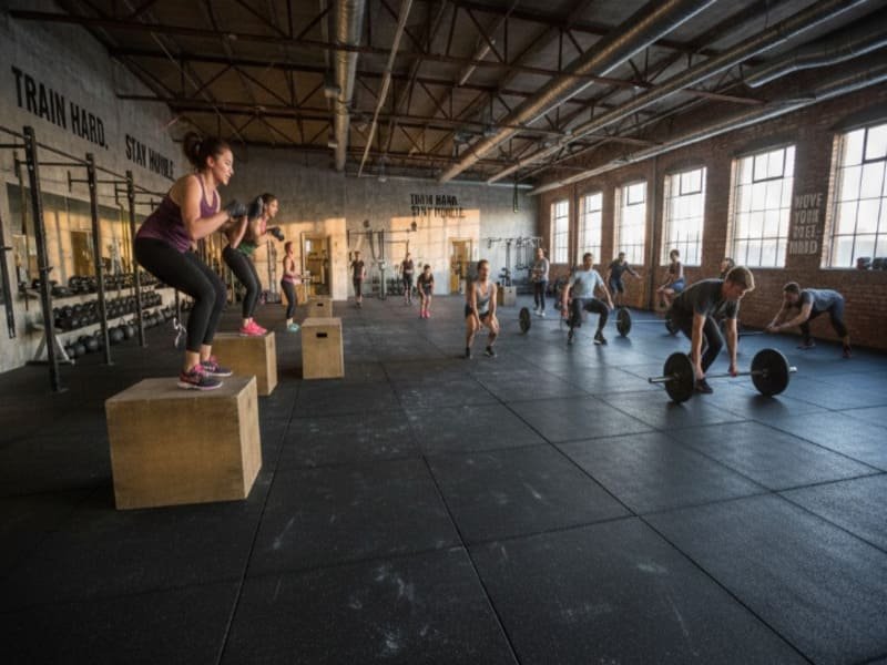 Comparison table or image of XPE foam vs Rubber pad